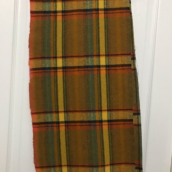 Vintage scarf or could be used as table runner - Picture 3 of 5